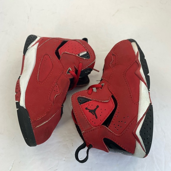 Jordan True Flight Gym Red Black Size 7C - Picture 3 of 9